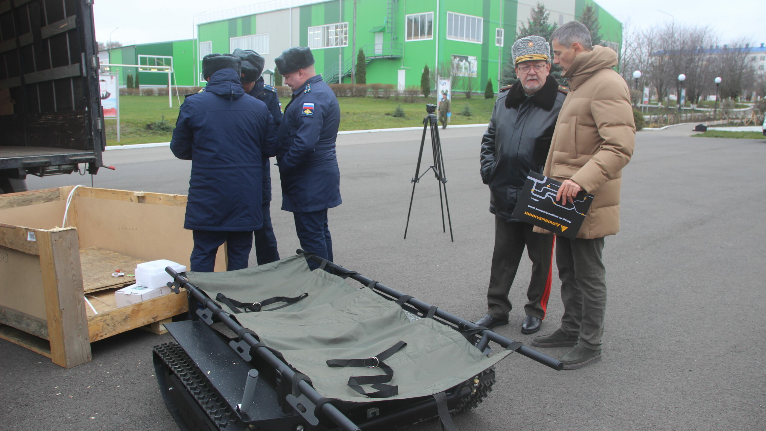 Ставрополец подарил бойцам беспилотную платформу для эвакуации раненых и перевозки грузов